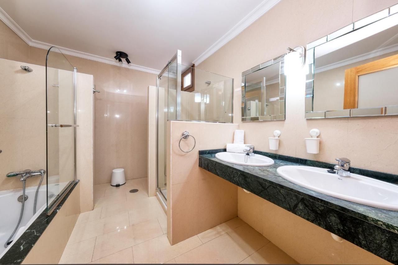 Villa Flavia-Private Pool, Jacuzzi, Sea Views Коста Бланка Экстерьер фото